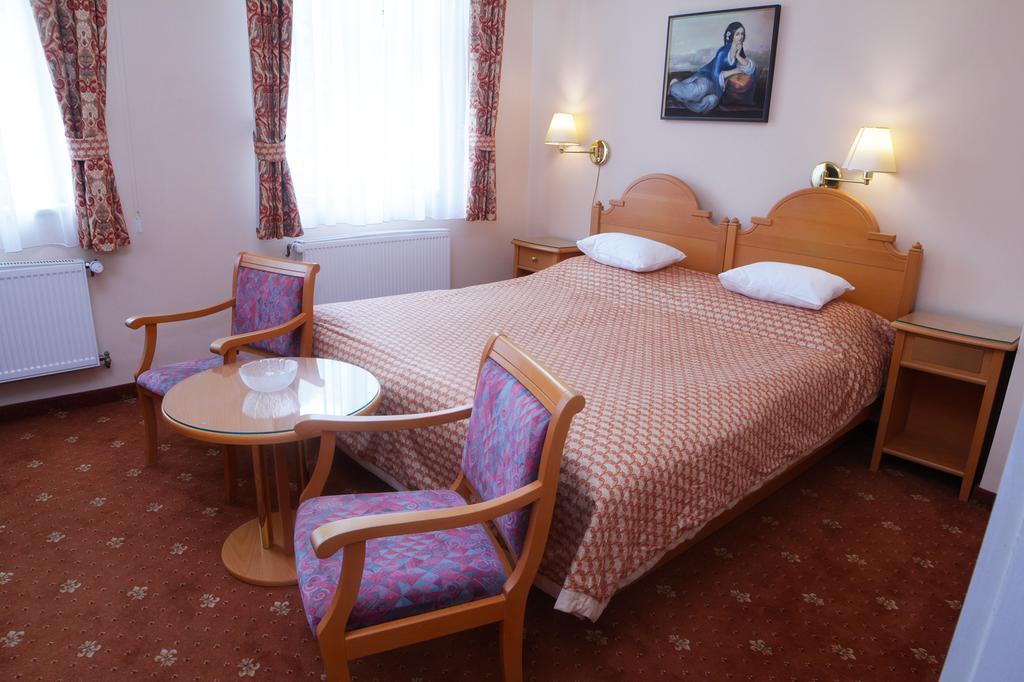 Hotel Pavlov Κάρλοβι Βάρι Εξωτερικό φωτογραφία