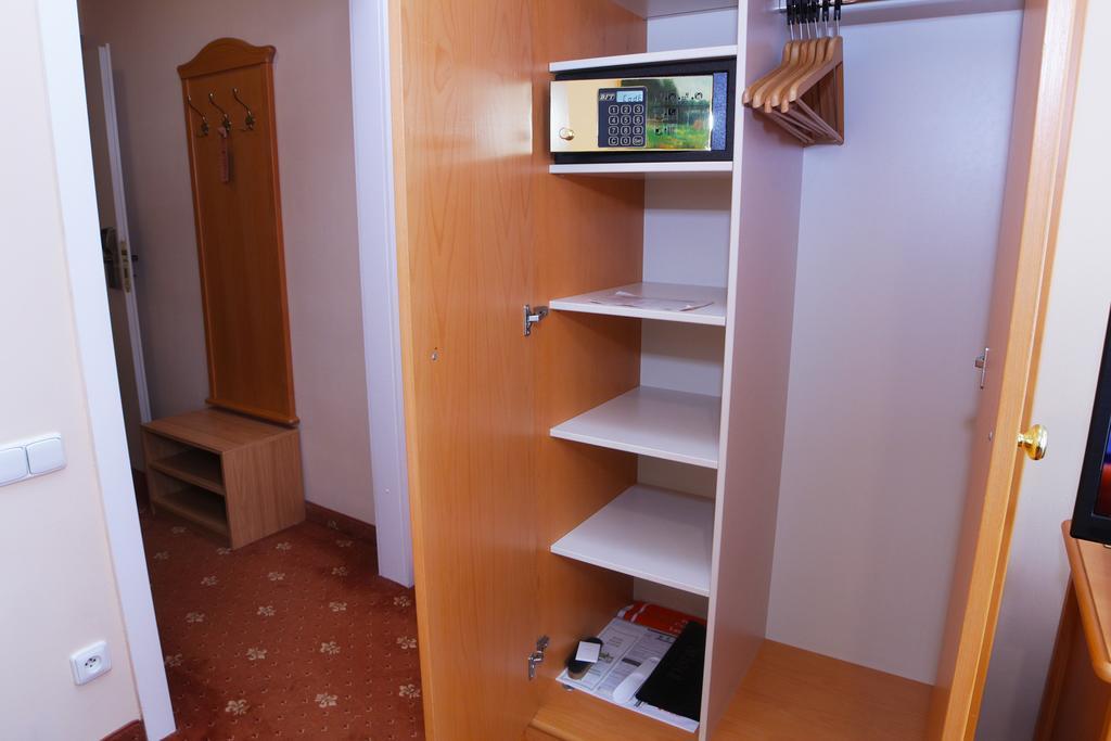 Hotel Pavlov Κάρλοβι Βάρι Εξωτερικό φωτογραφία