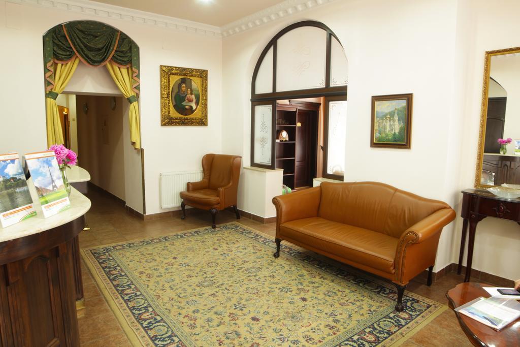 Hotel Pavlov Κάρλοβι Βάρι Εξωτερικό φωτογραφία