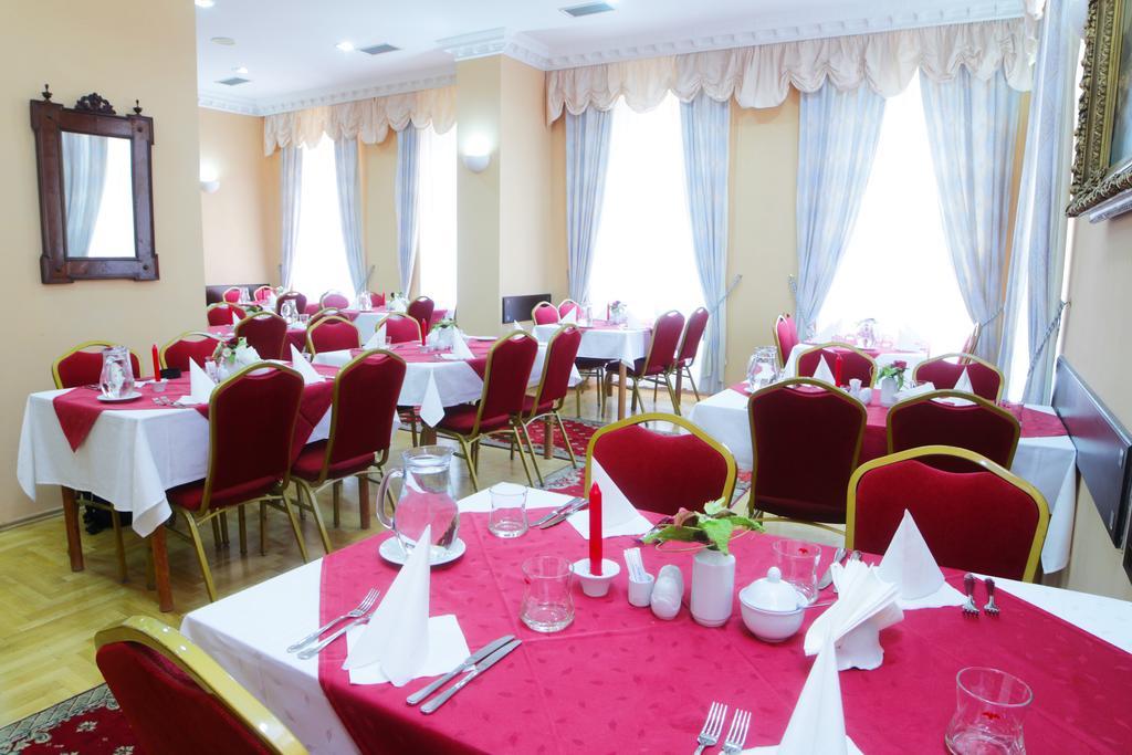 Hotel Pavlov Κάρλοβι Βάρι Εξωτερικό φωτογραφία