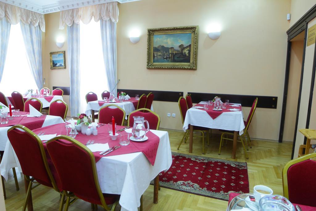 Hotel Pavlov Κάρλοβι Βάρι Εξωτερικό φωτογραφία
